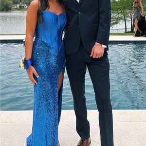 Portia and Scarlett prom dress